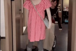 赵露思病后首更动态，康复照片引粉丝心疼